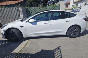 Tesla mode 3 standard