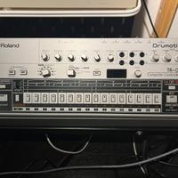 Roland Tr-06 boutique drum machine