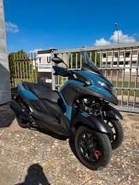 YAMAHA TRICITY 300