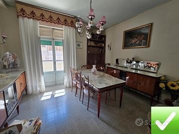 Appartamento Da Ristrutturare + P. Auto Villa SG