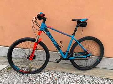 MTB da uomo Cube