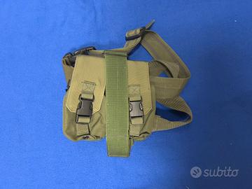 Porta caricatori cosciale