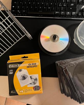 Mix DVD e CD vergini con buste custodie e porta CD