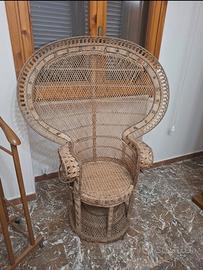 Poltrona in midollino o vimini intrecciato