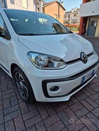 Wolkswagen move up 1.0 blumotion technology  Kw44