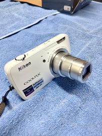 Nikon Coolpix S800c - Android - Wi-Fi.