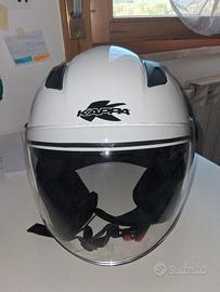  Casco Kappa di colore bianco