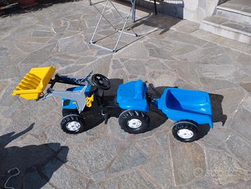 trattore a pedali Rolly Kids New Holland