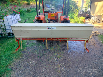 Spandiconcime interfilare