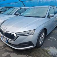 SKODA Octavia 2.0 TDI EVO SCR DSG Wagon Executiv