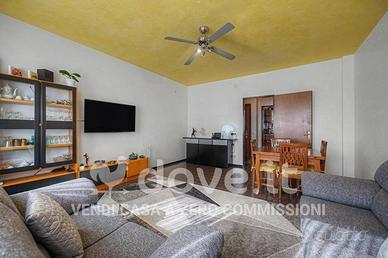 Appartamento di 114 m² con 3 locali e box auto a S