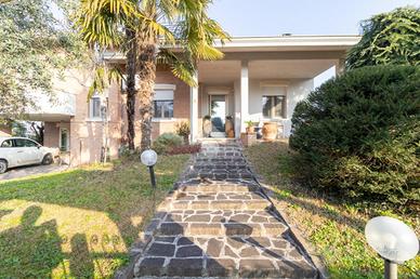 VILLA SINGOLA A CARPI