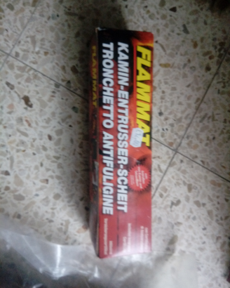 Pellet e ceppo pulisci stufa