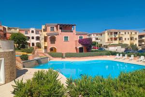 Trilocale con piscina