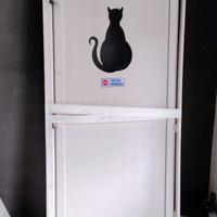 Porta basculante con cerniera BOMB con INTAGLIO