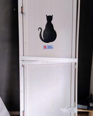 Porta basculante con cerniera BOMB con INTAGLIO
