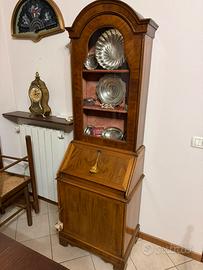 Mobile vetrinetta in legno con ribalta