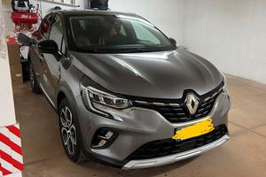 Renault Captur plug-in 1,6 ibrida 160cv Intens