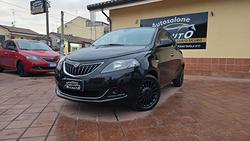 Lancia Ypsilon 1.0 FireFly 5 porte S&S Hybrid Silv