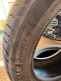 GOMME 235/45 R18