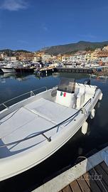 Barca 5,60 mt 40/60 cv