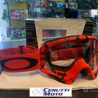 Mascherina Oakley O-Frame Classic rossa nera