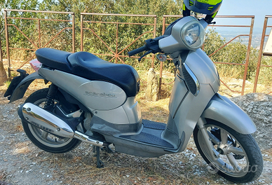 Aprilia Scarabeo 200 4t