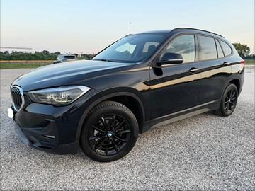 Bmw X1 sDrive16d Business Advantage Black Edition 