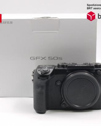 Fuji GFX 50S + VG-GFX1