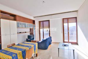 TRILOCALE IN CENTRO STORICO CON CANTINA!!!