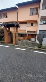 Villetta a schiera di 180 m² con più di 5 locali e