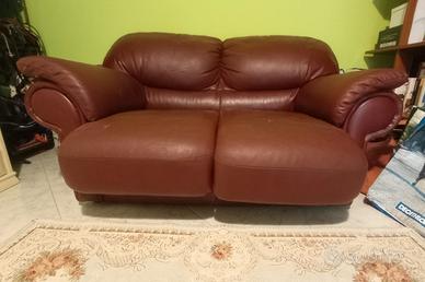 Divano pelle  color Castano