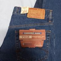 jeans  nuovi taglia 50 e 52 il prezzo è cadauno 