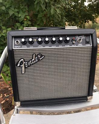 Fender frontman 15 R