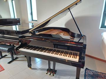 Pianoforte a coda YAMAHA G2 nero