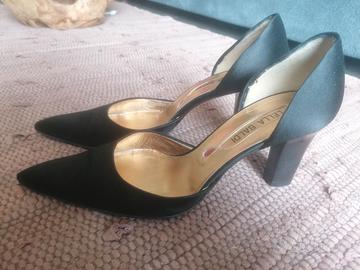 Scarpe da donna in raso nero
