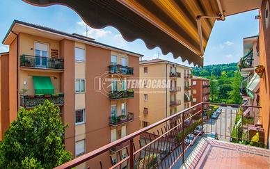 Trilocale al terzo piano con ascensore e box auto