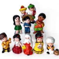 BAMBINI DEL MONDO statuette in gesso