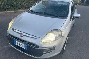 Fiat punto evo 1.4 benzina /GPL  CV 77 anno 2011 