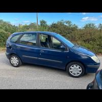 pezzi di ricambio ho per intera Renault Picasso 