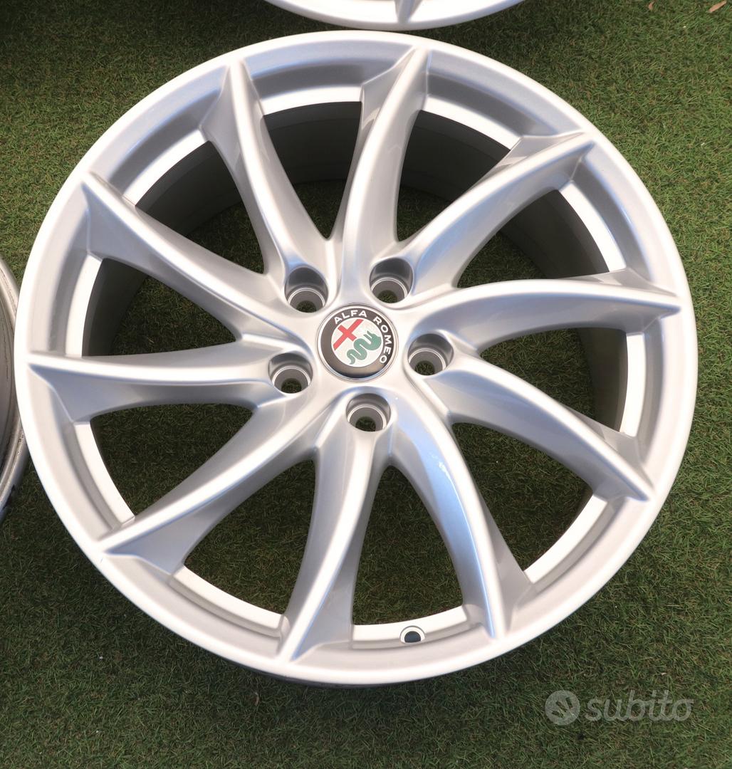 Subito - MS Wheels - Cerchi lega Alfa Romeo 18 Giulietta 159 Originali -  Accessori Auto In vendita a Cremona