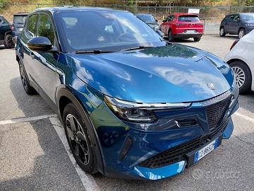 Alfa Romeo Junior BEV 156CV/115kW elettrica P...
