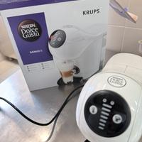 Macchina caffè dolcegusto