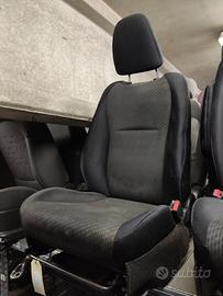 Sedile anteriore dx TOYOTA VERSO-S del 2012