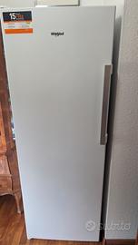 Congelatore verticale Whirlpool No Frost - 24°C