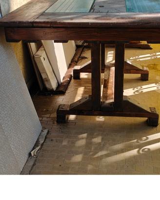 mobili in legno fatti a mano