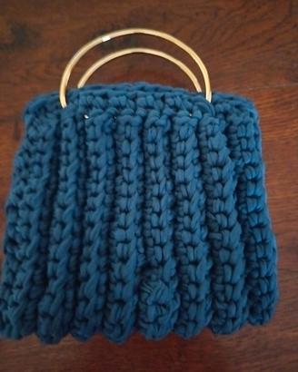 borsa i  fettuccia fatta a mano 