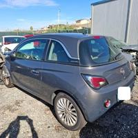 Opel Adam 1.2 benzina 69cv anno 2013 incidentata