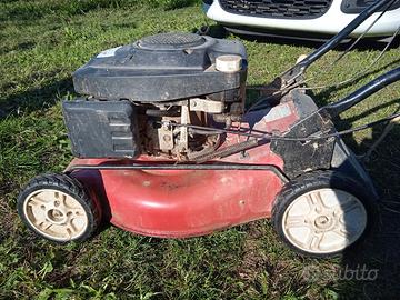 Tagliaerba a scoppio