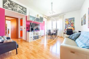 Appartamento di 85 m² con 3 locali e box auto dopp